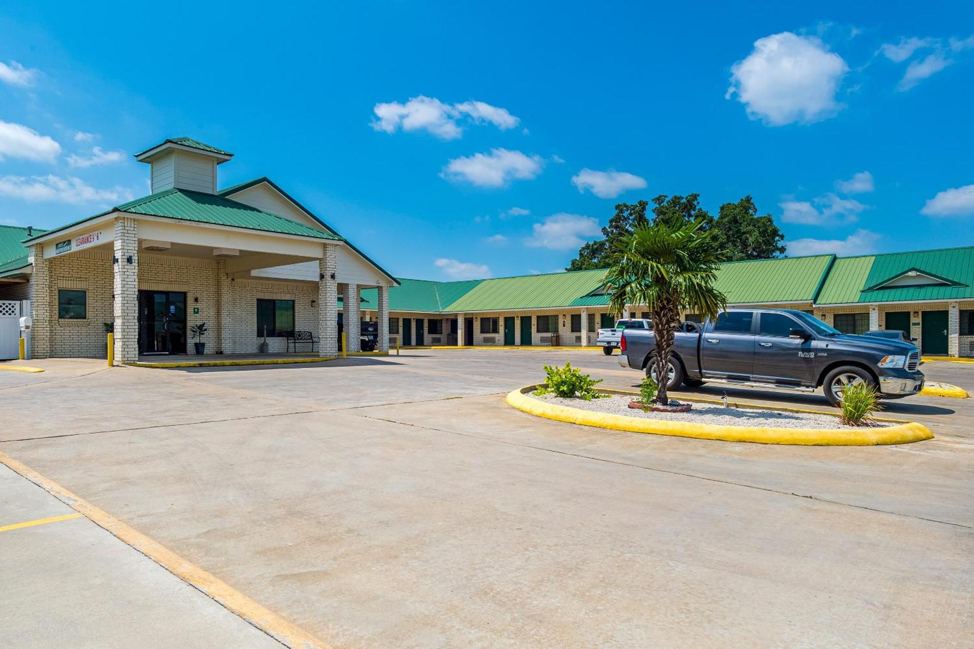 Oyo Hotel Yoakum West Exterior photo